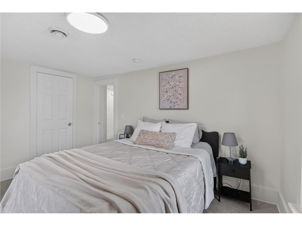 4051 Bryant Avenue N Minneapolis MN 55412 7102428 image8