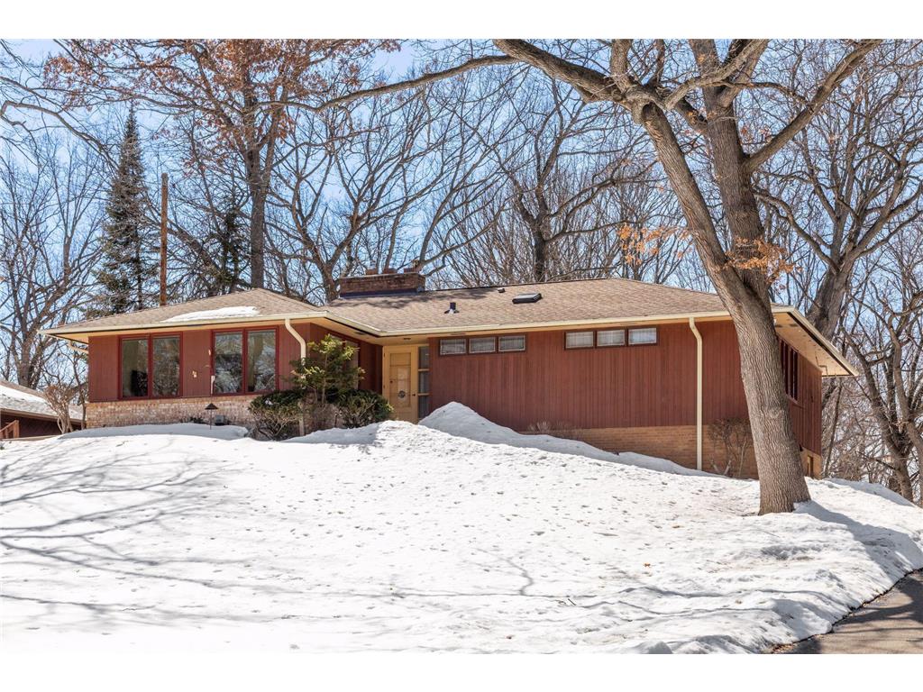 4051 Valentine Court Arden Hills MN 55112 6330015 image1