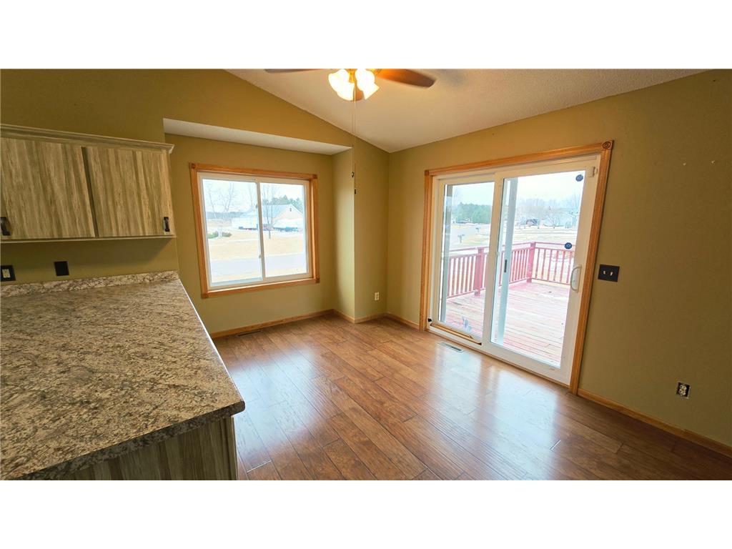 40566 Golden Avenue North Branch MN 55056 7031329 image3