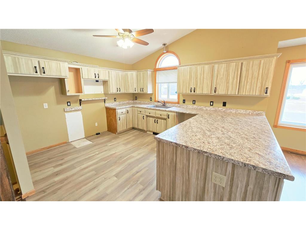 40566 Golden Avenue North Branch MN 55056 7031329 image4