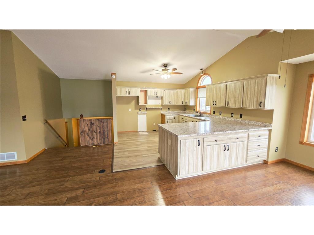 40566 Golden Avenue North Branch MN 55056 7031329 image6