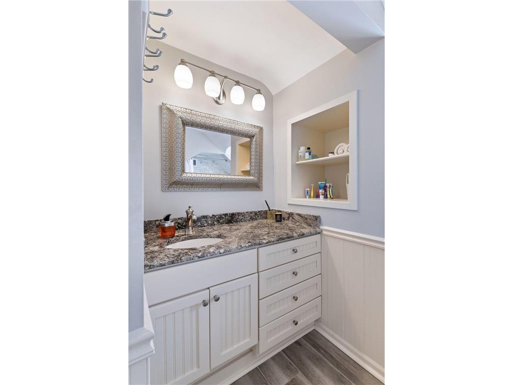 4058 Sunnyside Road Edina MN 55424 7020366 image24
