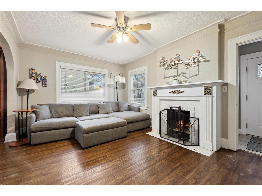 4058 Vincent Avenue N Minneapolis MN 55412 6453865 image1