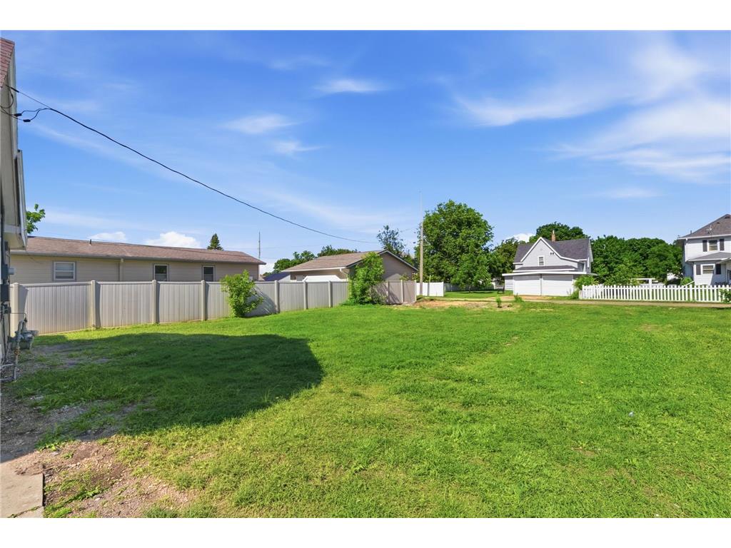 406 12th Street S Benson MN 56215 7095162 image6