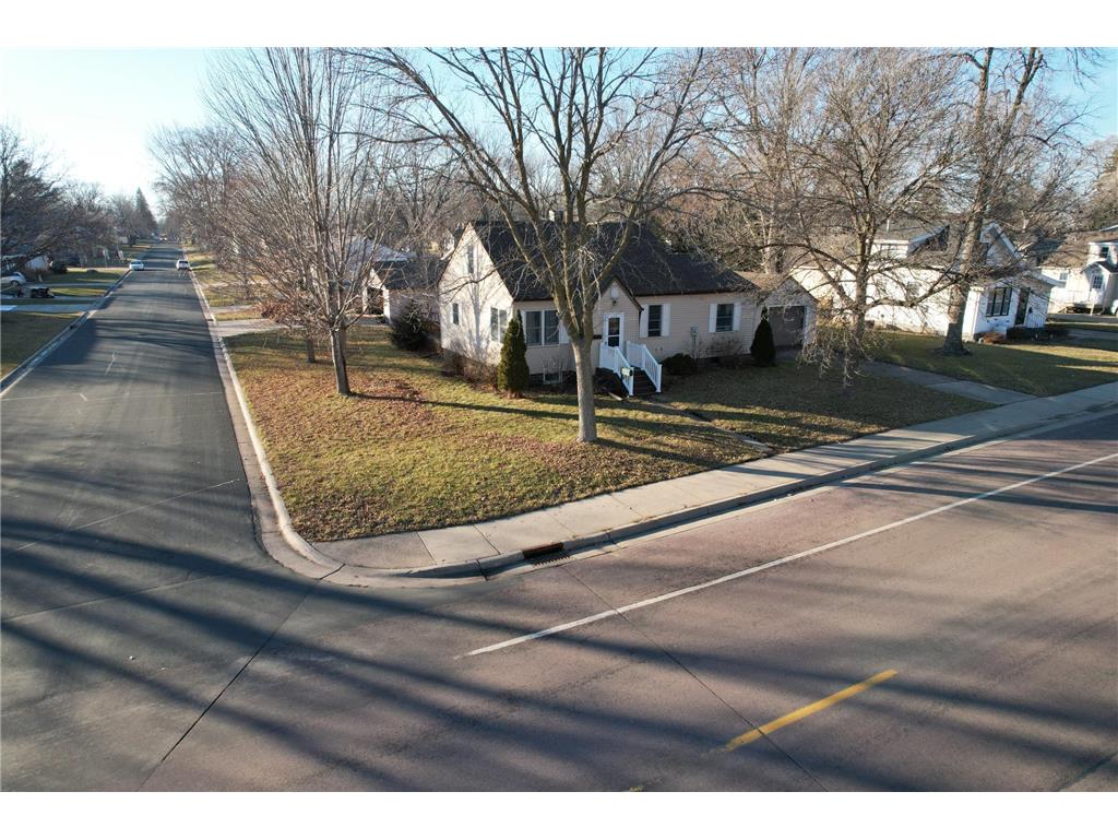 406 1st Avenue SE New Prague MN 56071 6470374 image1