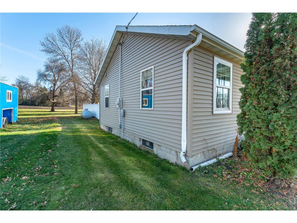 406 1st Street N Hoffman MN 56339 6819749 image10