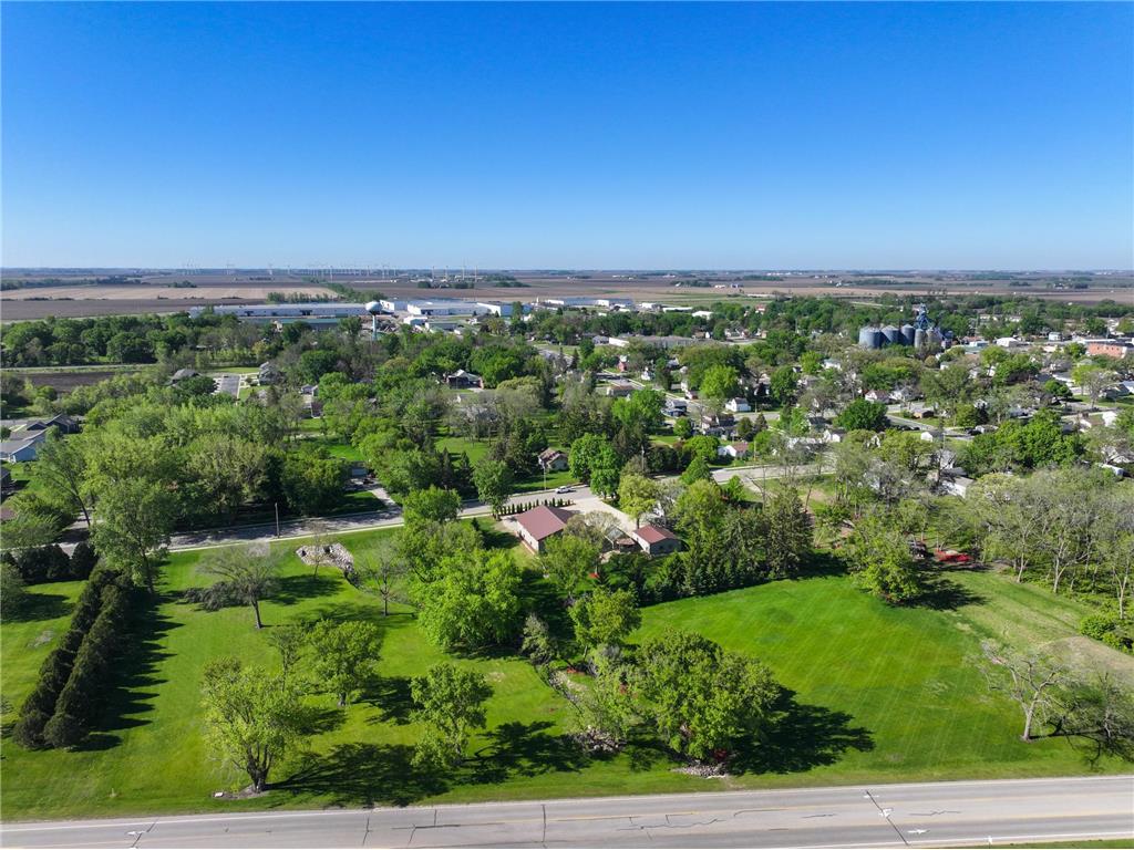 406 2nd Street NE Dodge Center MN 55927 7080261 image21