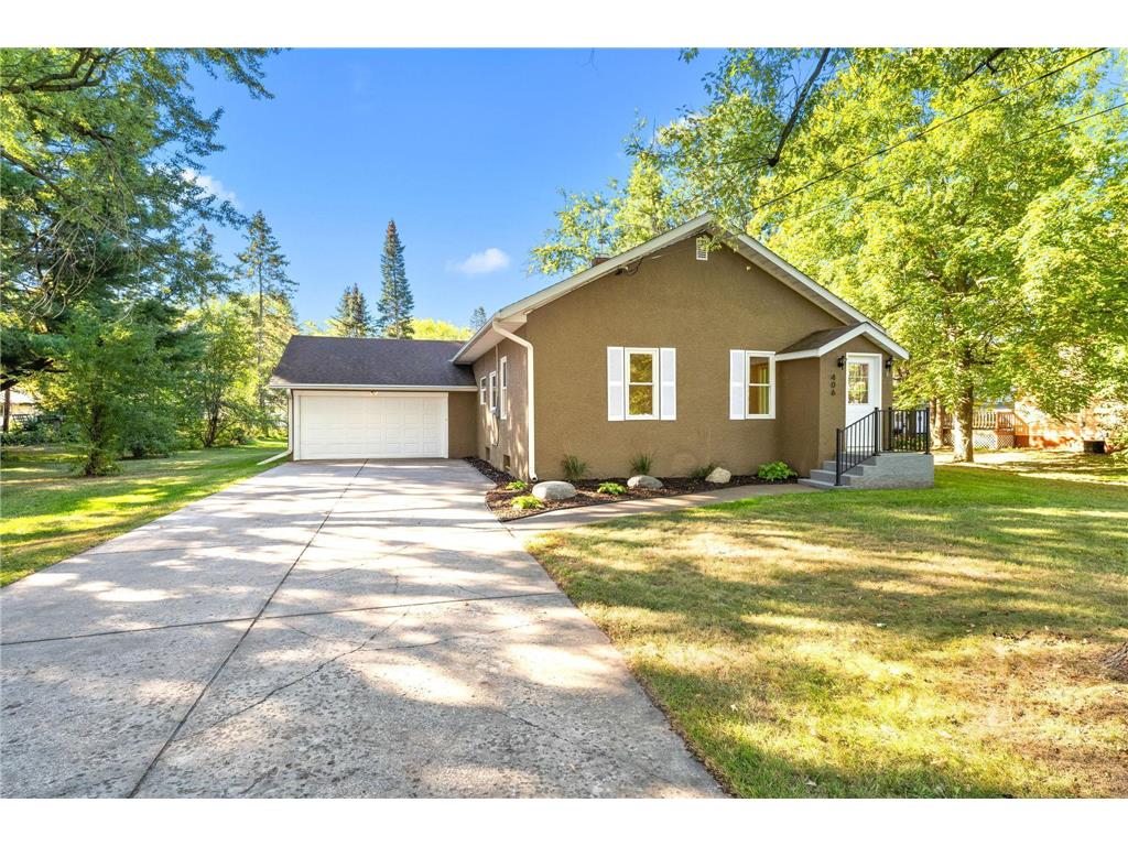 406 2nd Street SE Hinckley MN 55037 6610487 image1