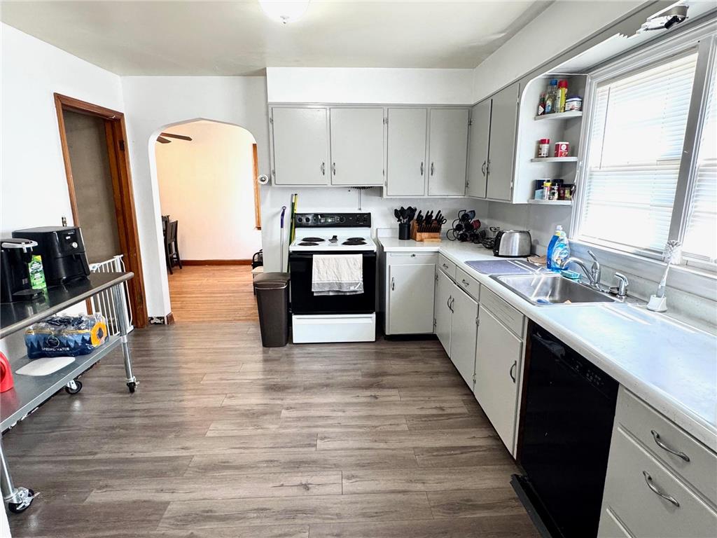 406 3rd Street NE Roseau MN 56751 7063722 image5