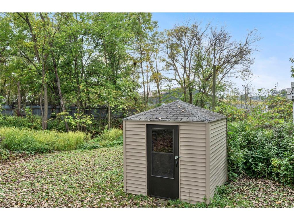 406 5th Street NW Montgomery MN 56069 7004493 image35