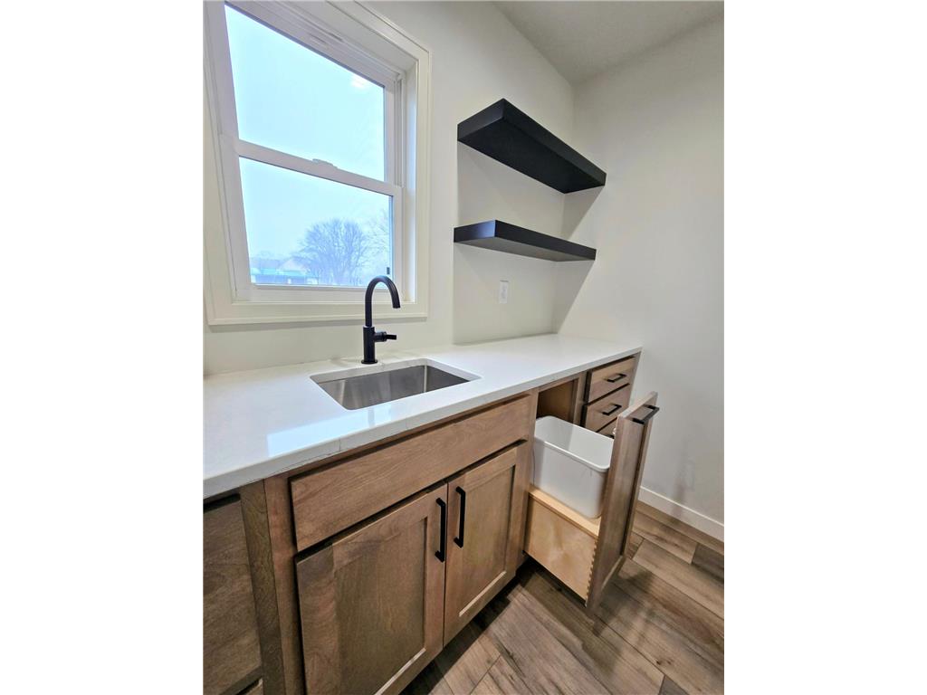 406 8th Avenue SW Pipestone MN 56164 7031771 image12