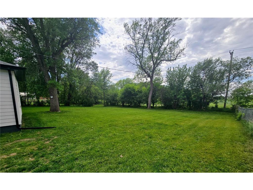 406 8th Avenue SW Pipestone MN 56164 7031771 image57