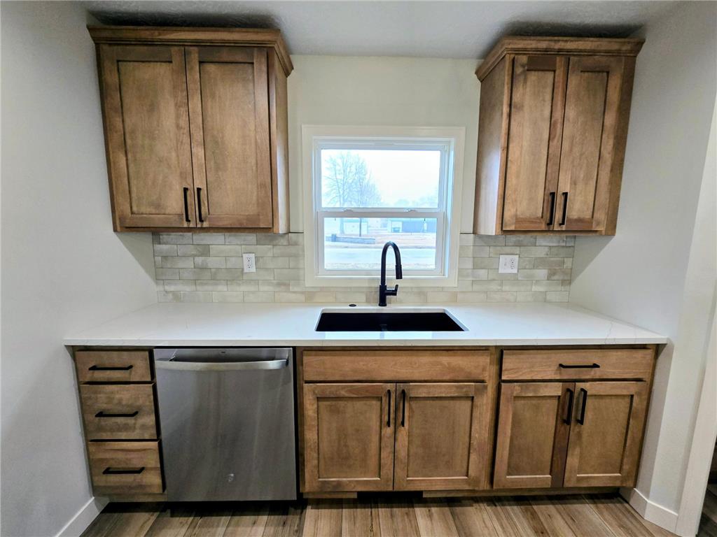 406 8th Avenue SW Pipestone MN 56164 7031771 image9