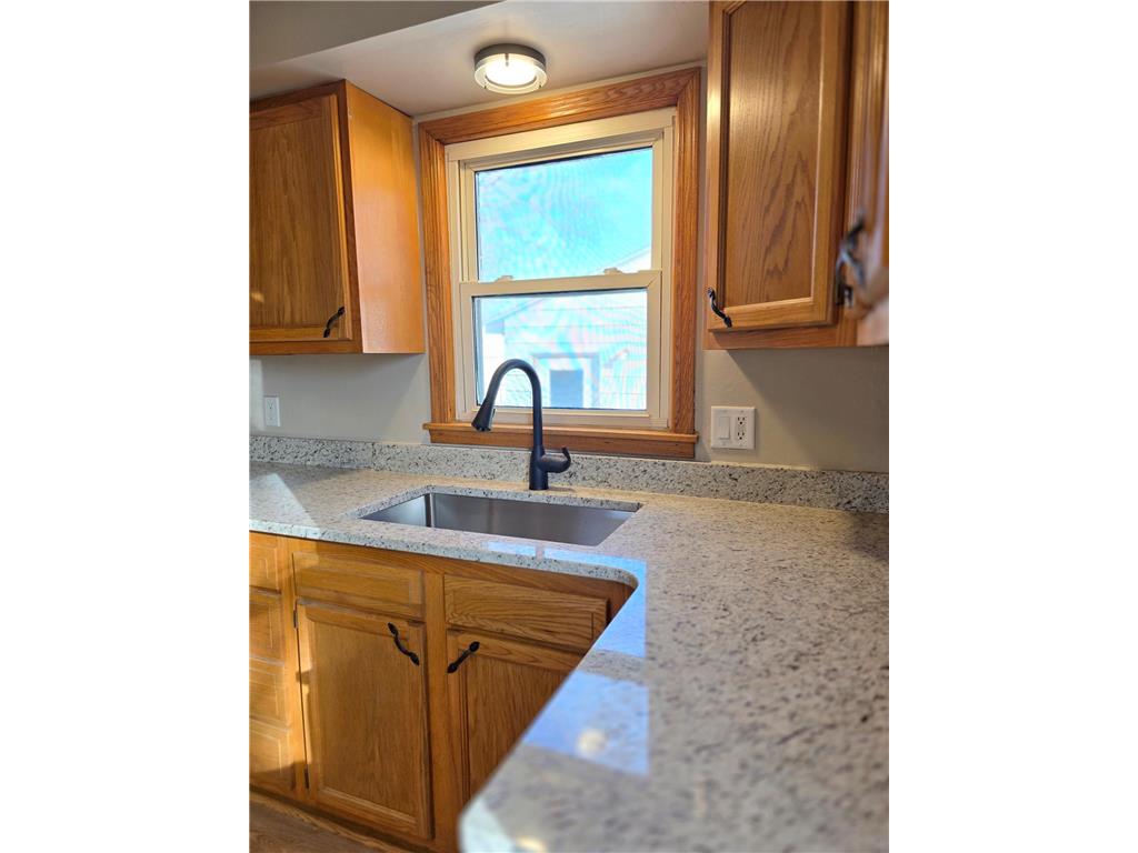 406 9th Avenue NW Rochester MN 55901 6733779 image1