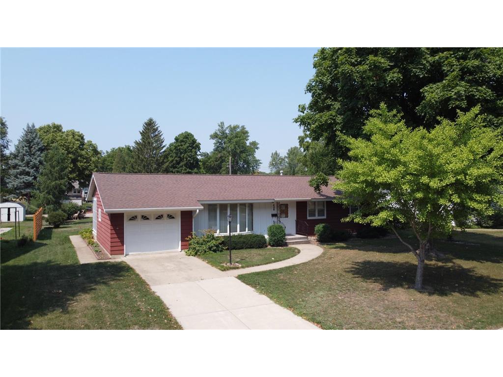 406 9th Street N, Cannon Falls, MN, 55009 MLS 6392782 Edina Realty