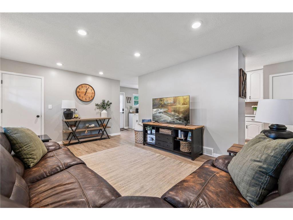 406 Adams Drive W Norwood Young America MN 55397 6760993 image4