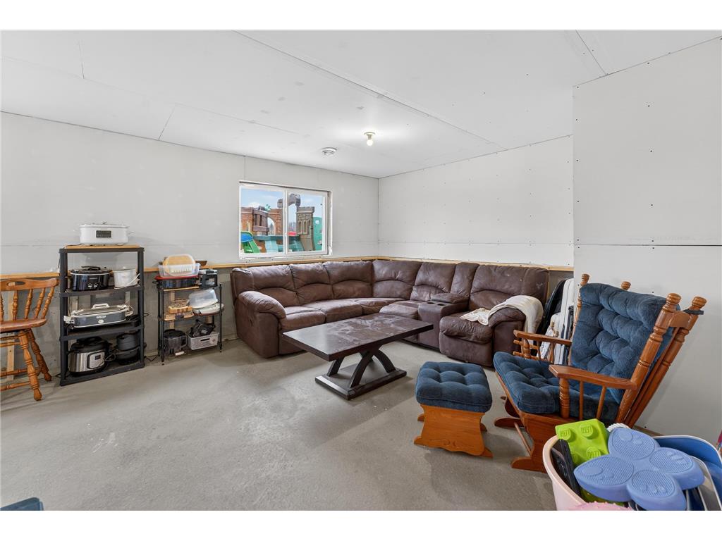 406 Cardinal Street Mora MN 55051 7067587 image18