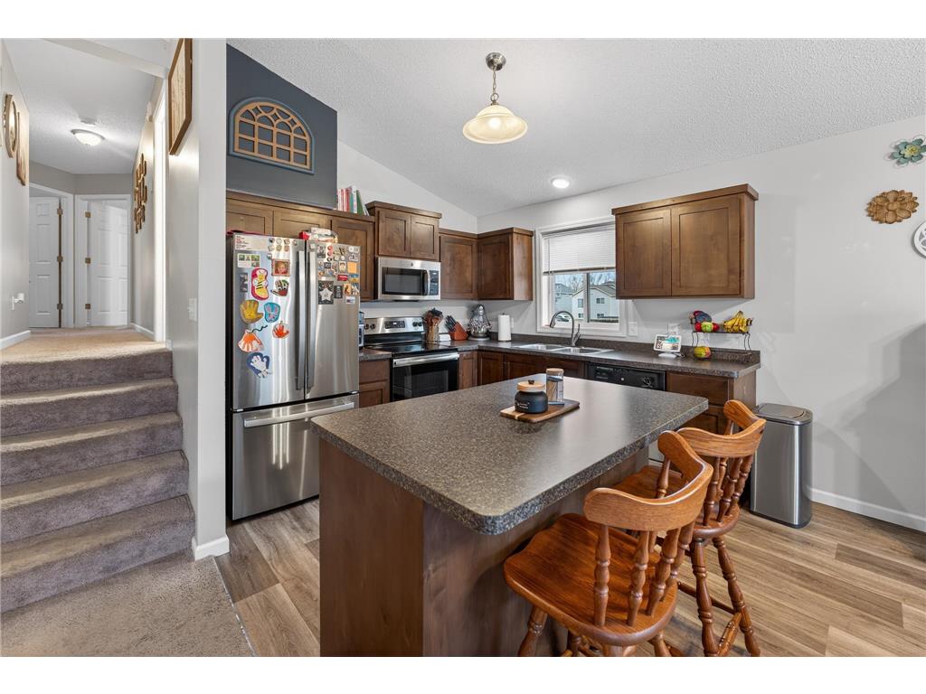 406 Cardinal Street Mora MN 55051 7067587 image4