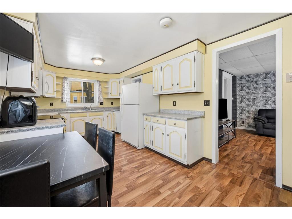 406 E Ciro Street Truman MN 56088 7003550 image11