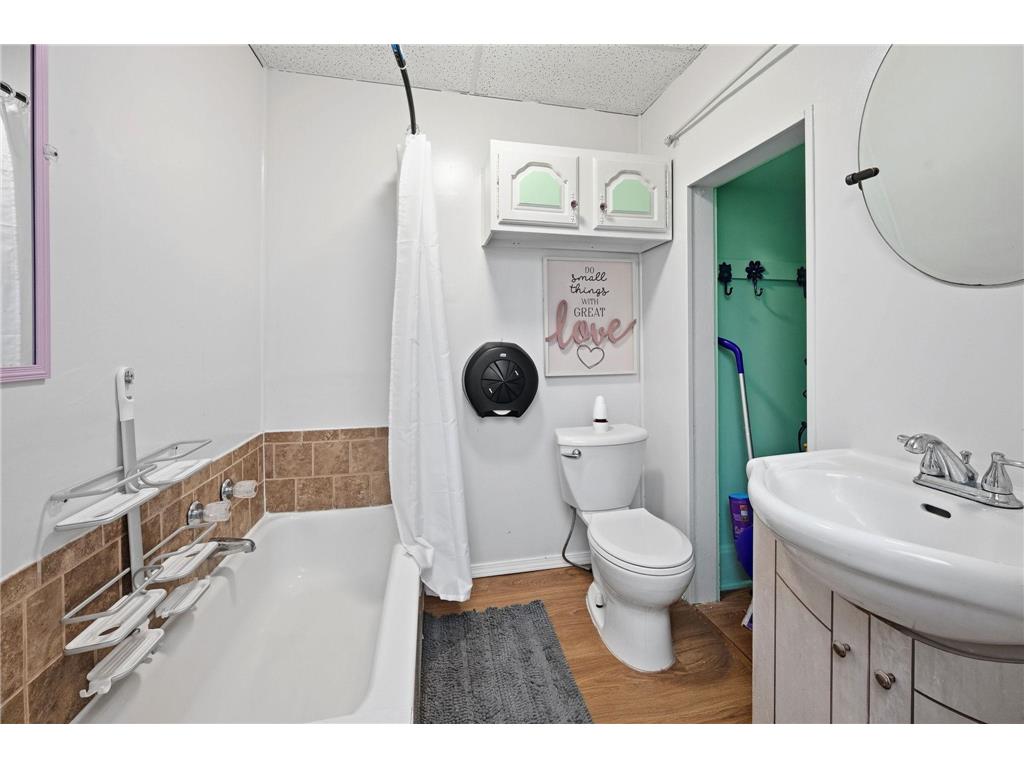 406 E Ciro Street Truman MN 56088 7003550 image13