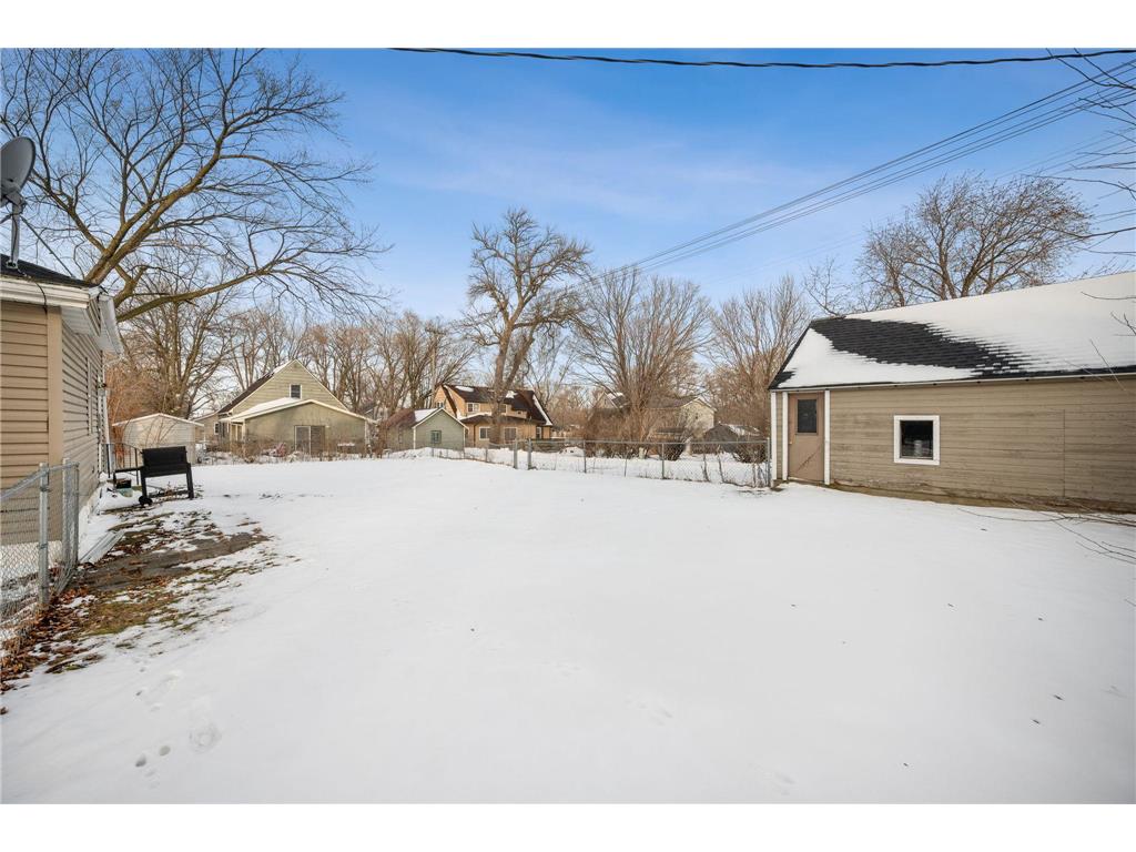 406 E Ciro Street Truman MN 56088 7003550 image28