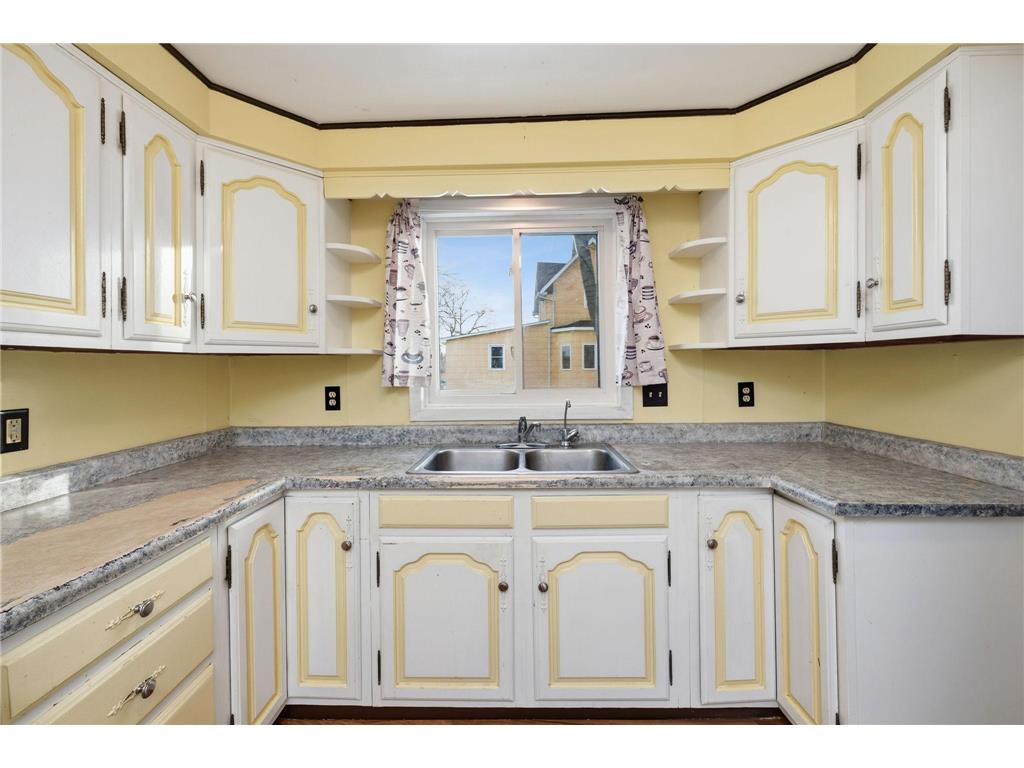 406 E Ciro Street Truman MN 56088 7003550 image9