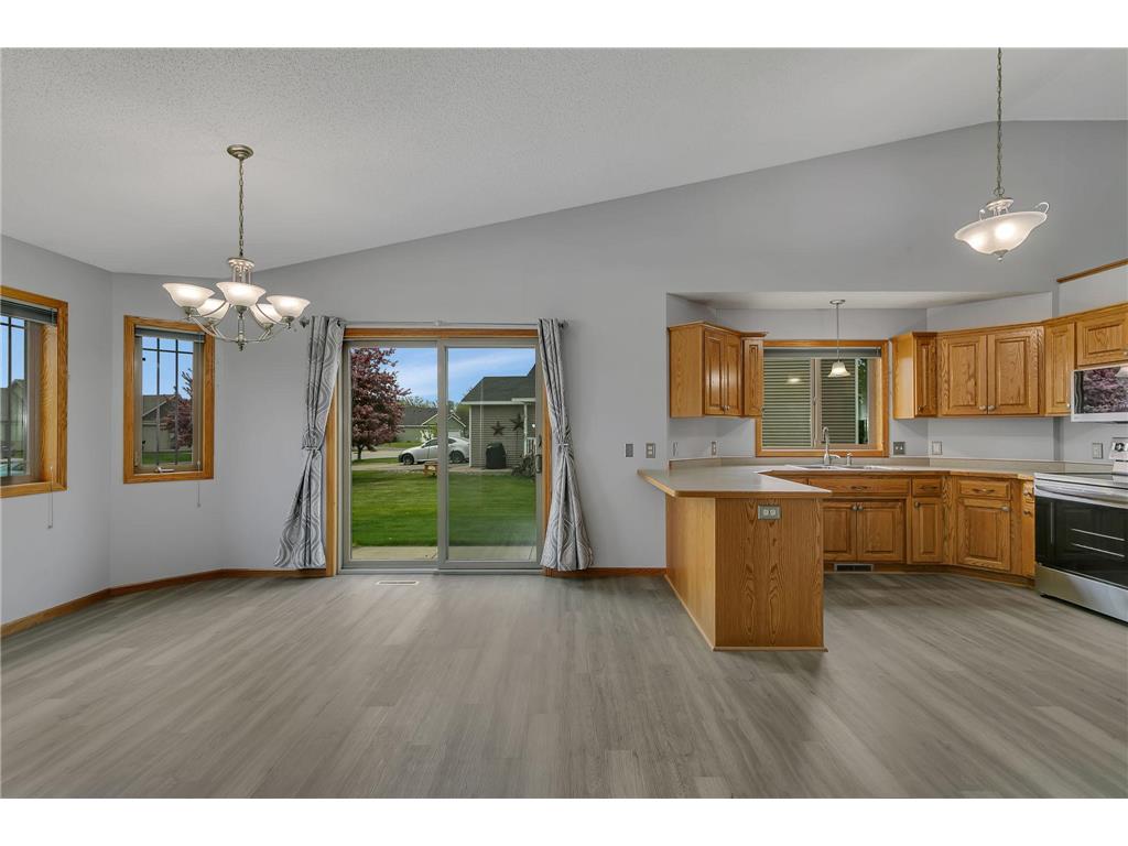 406 Jasmine Lane Saint Joseph MN 56374 7078641 image5