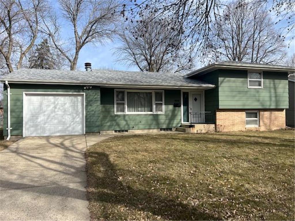 406 Kathryn Avenue Marshall MN 56258 6630831 image1