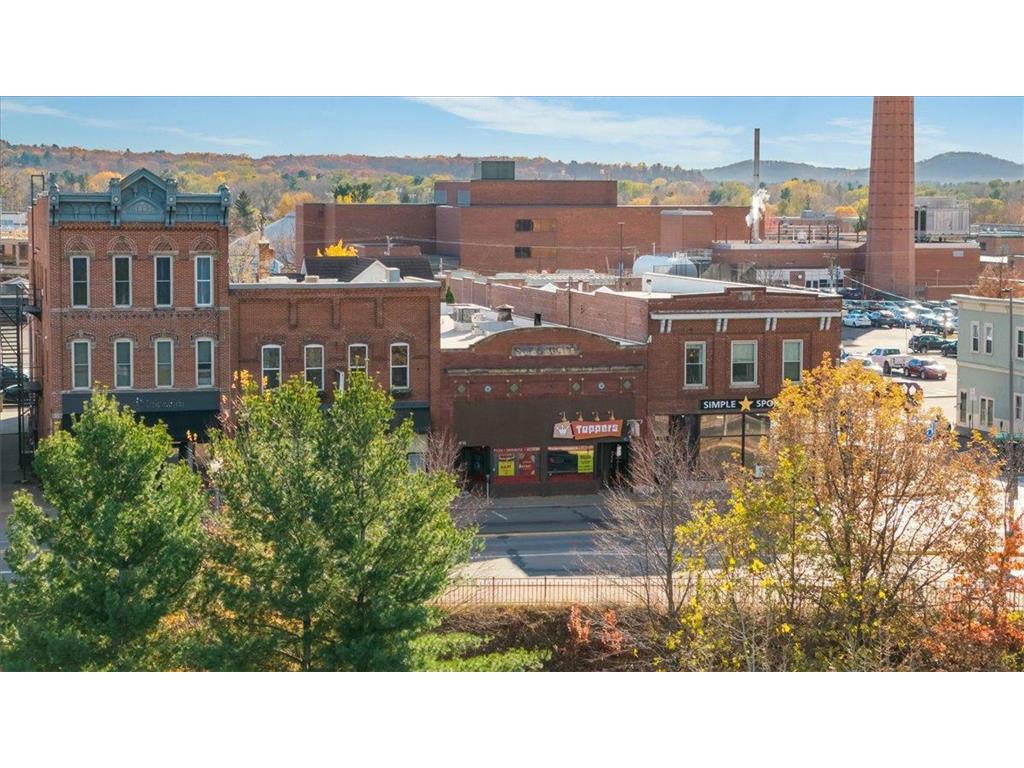 406 Main Street E Menomonie WI 54751 6826095 image1