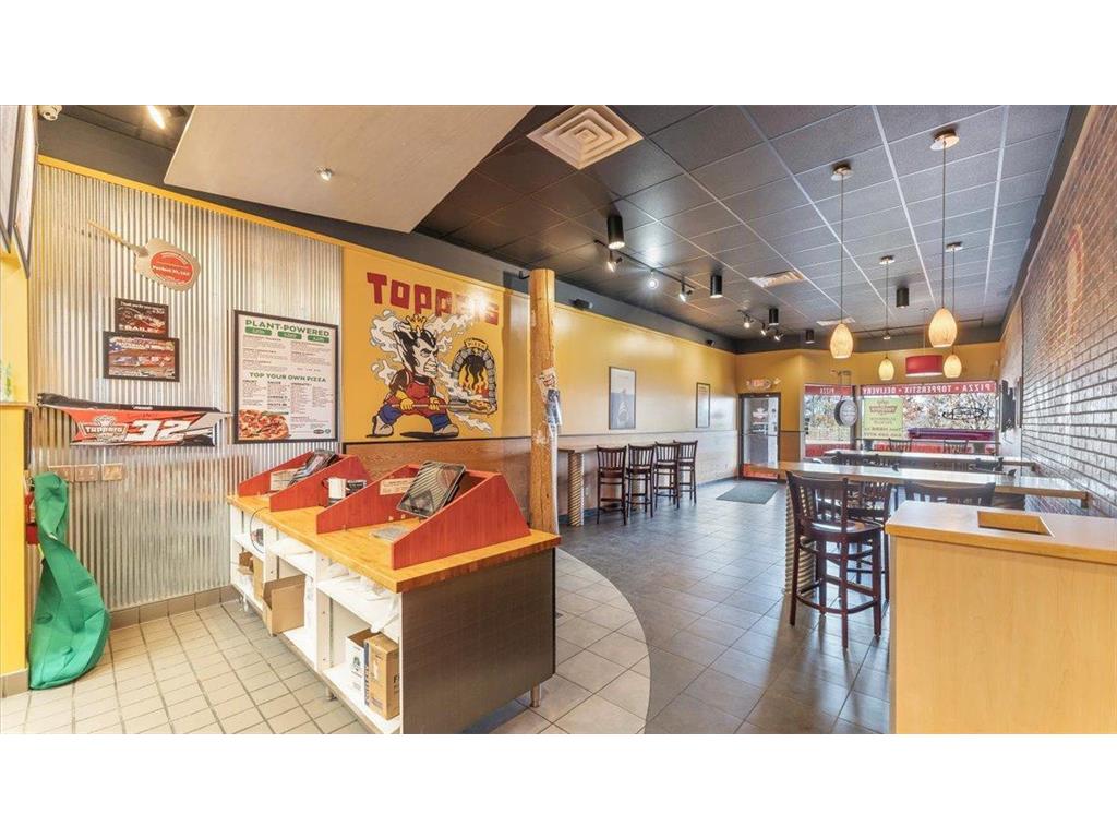 406 Main Street E Menomonie WI 54751 6826095 image13