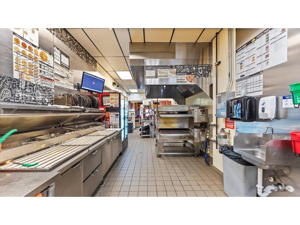 406 Main Street E Menomonie WI 54751 6826095 image15