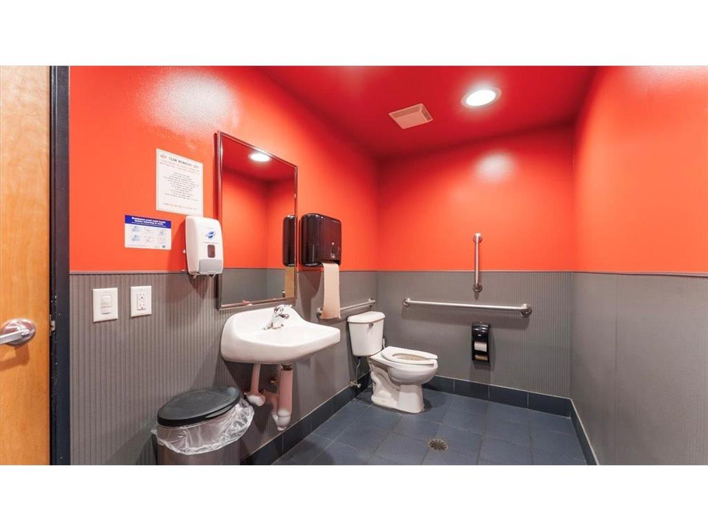 406 Main Street E Menomonie WI 54751 6826095 image21