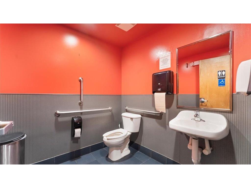 406 Main Street E Menomonie WI 54751 6826095 image22