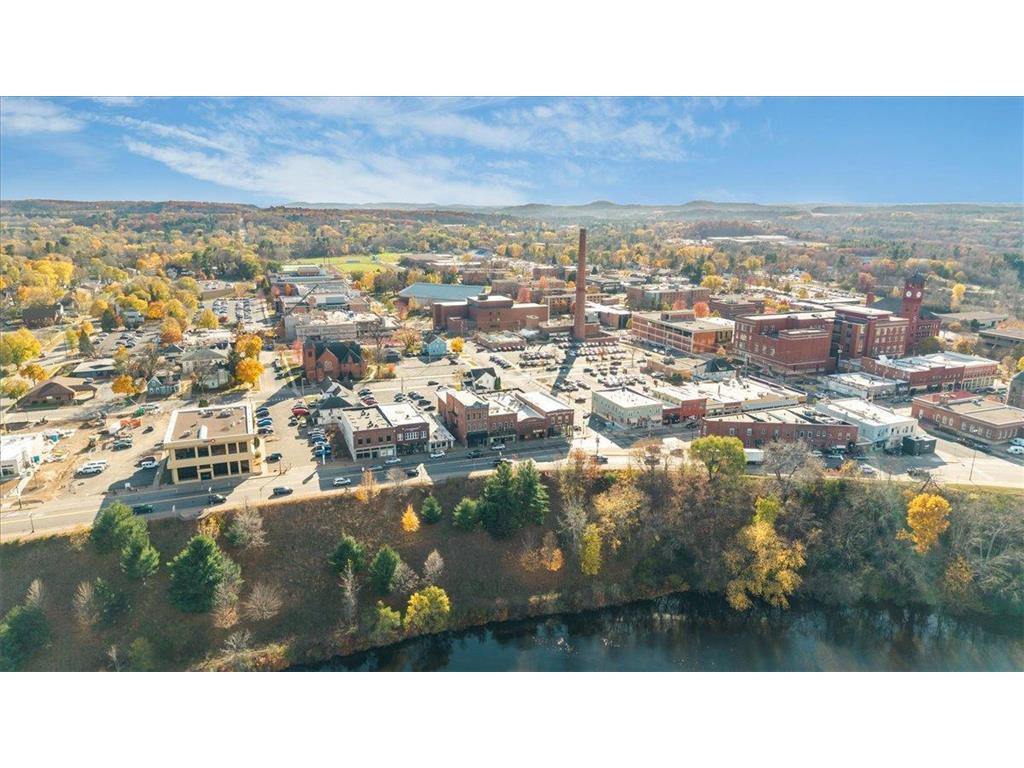 406 Main Street E Menomonie WI 54751 6826095 image39
