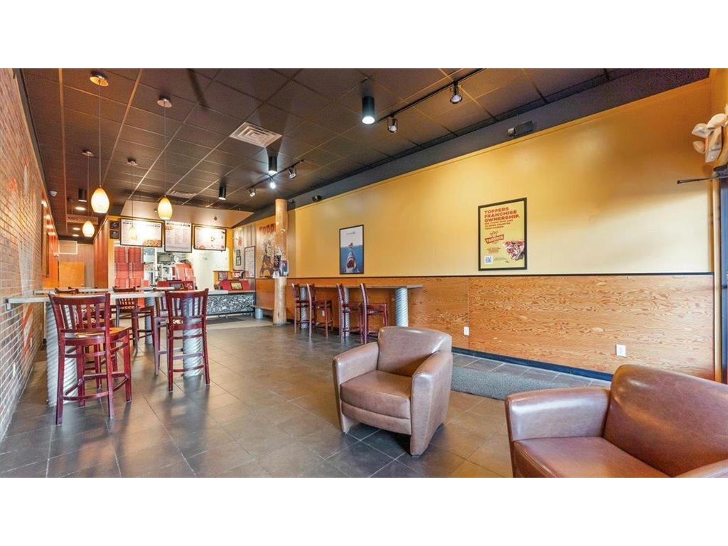 406 Main Street E Menomonie WI 54751 6826095 image4