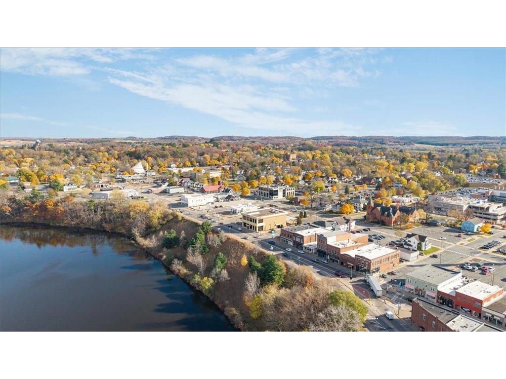 406 Main Street E Menomonie WI 54751 6826095 image43
