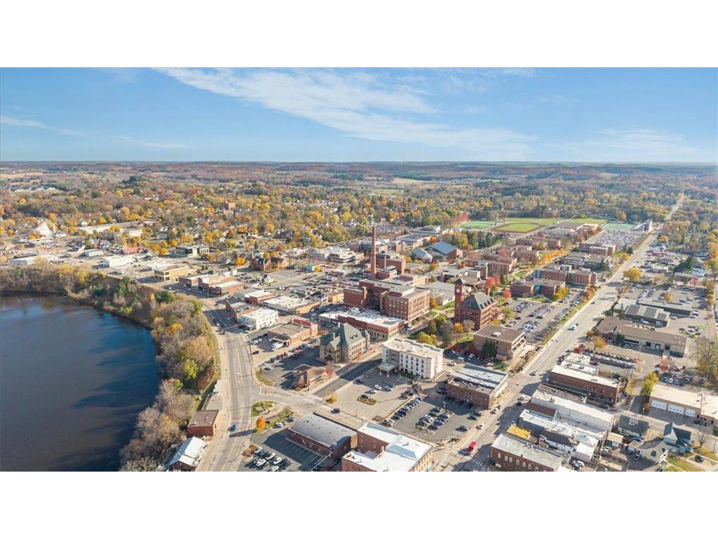 406 Main Street E Menomonie WI 54751 6826095 image44