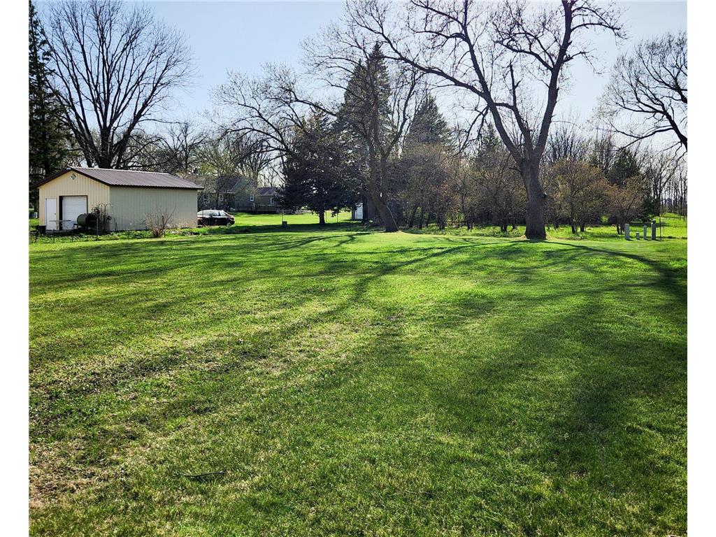 406 N 11th Street Olivia MN 56277 7058081 image2