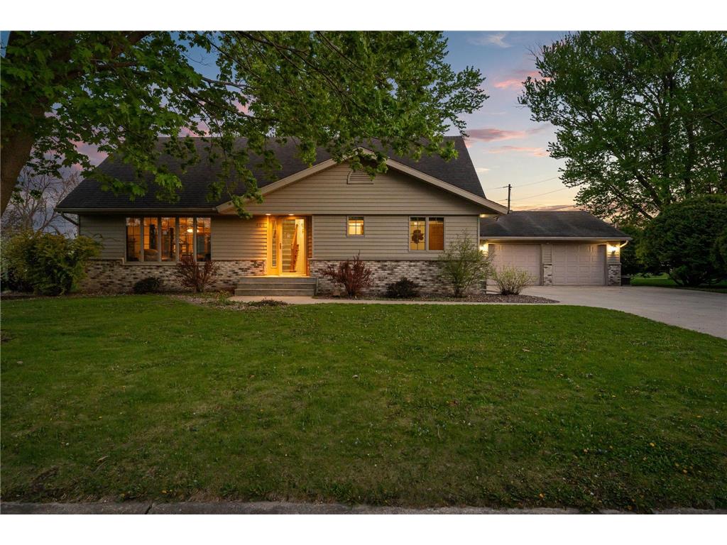 406 NE Grove Street Brownsdale MN 55918 7071134 image2