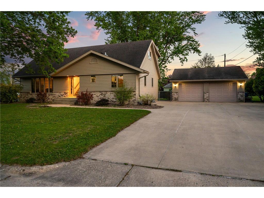 406 NE Grove Street Brownsdale MN 55918 7071134 image3