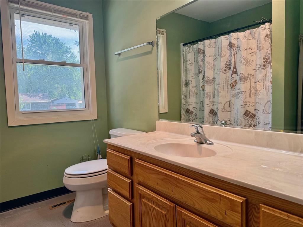 406 Olander Street Worthington MN 56187 7076174 image16