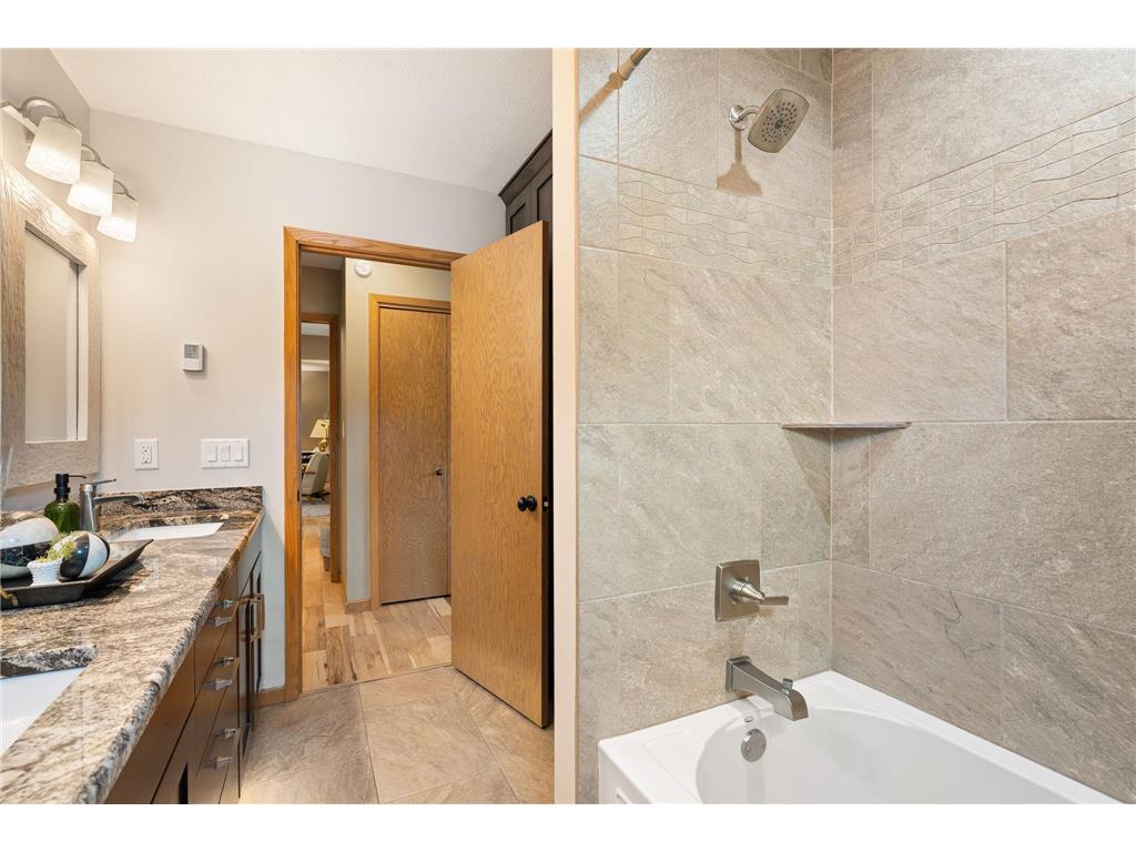 406 Ridge Circle Albert Lea MN 56007 7103506 image14