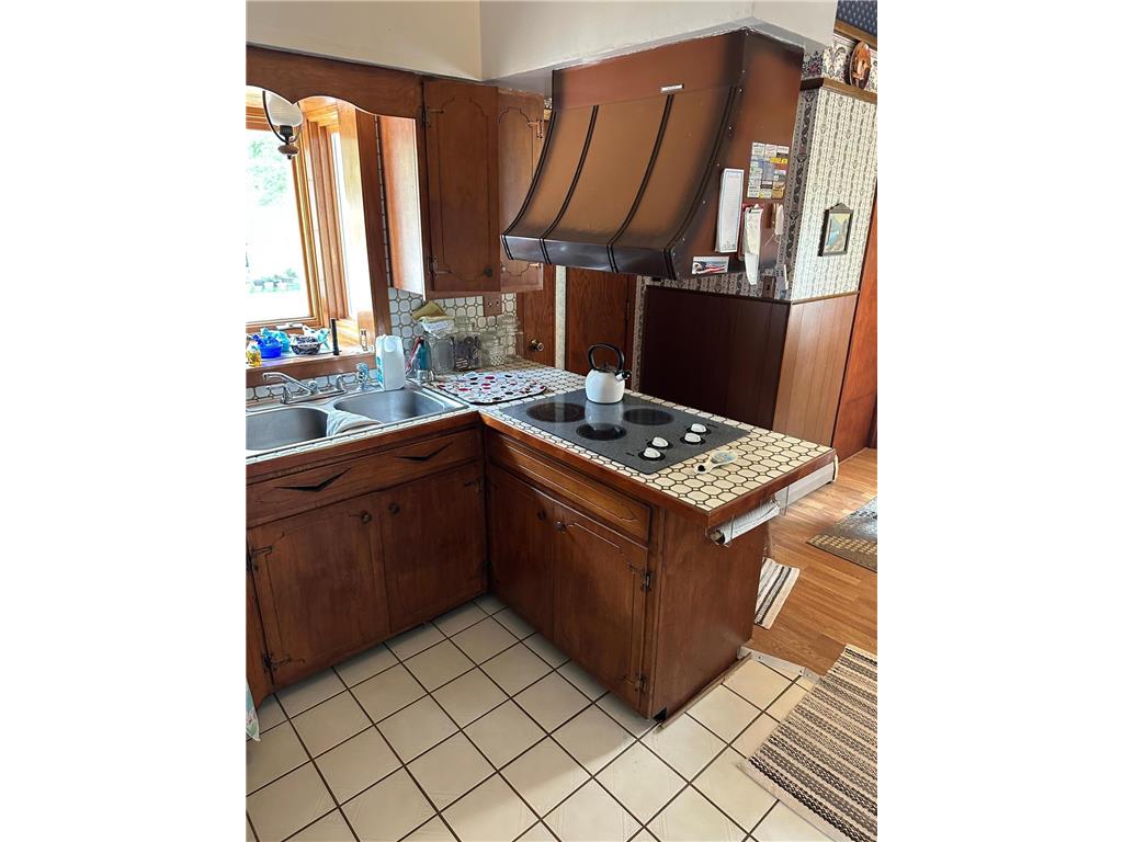 406 Roberts Avenue NE Warroad MN 56763 6731380 image12