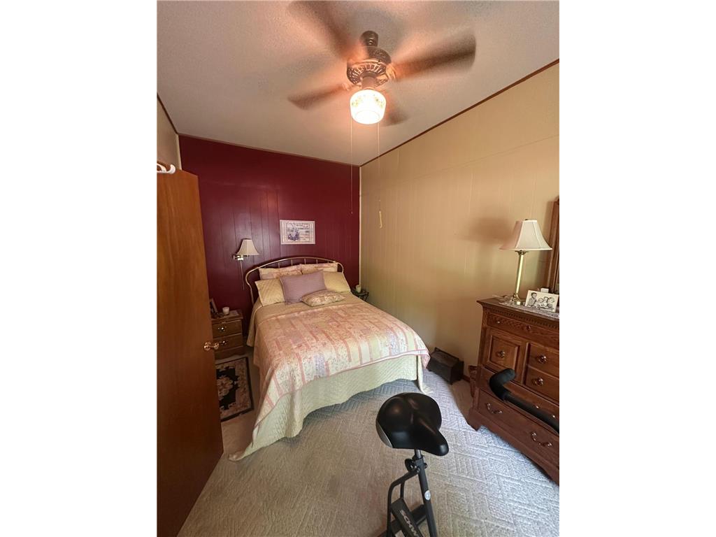 406 Roberts Avenue NE Warroad MN 56763 6731380 image16