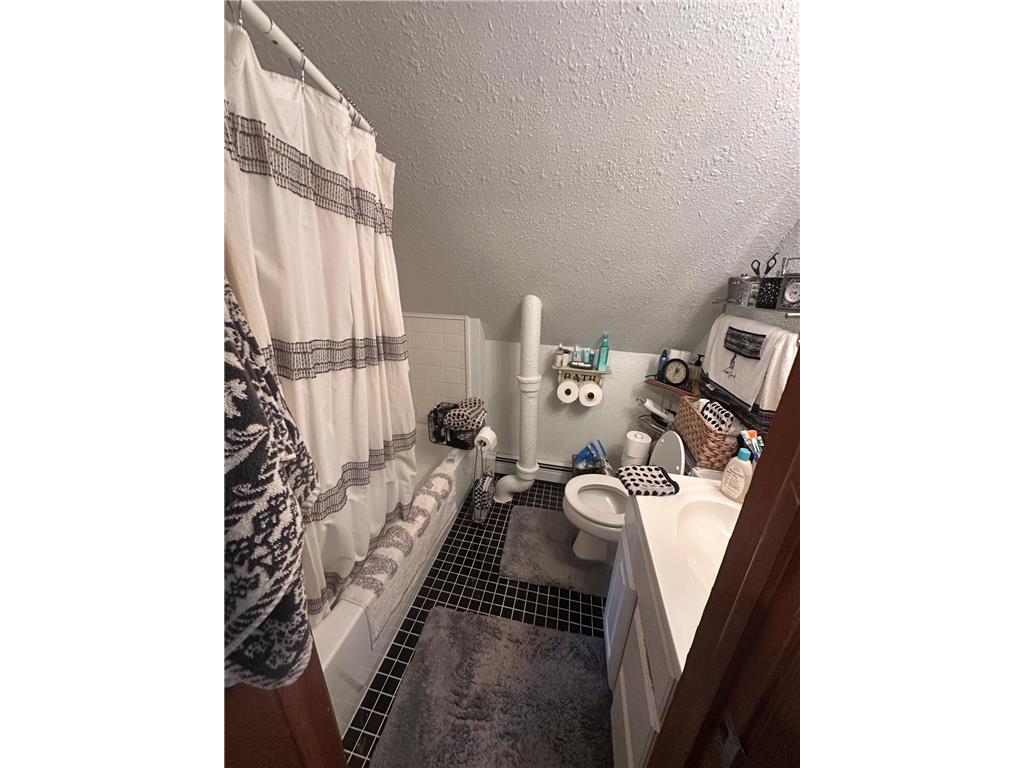 406 Roberts Avenue NE Warroad MN 56763 6731380 image22