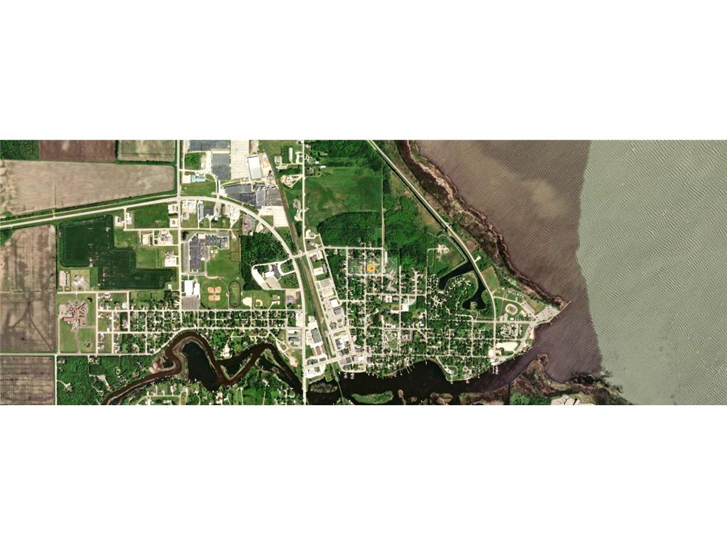 406 Roberts Avenue NE Warroad MN 56763 6731380 image24