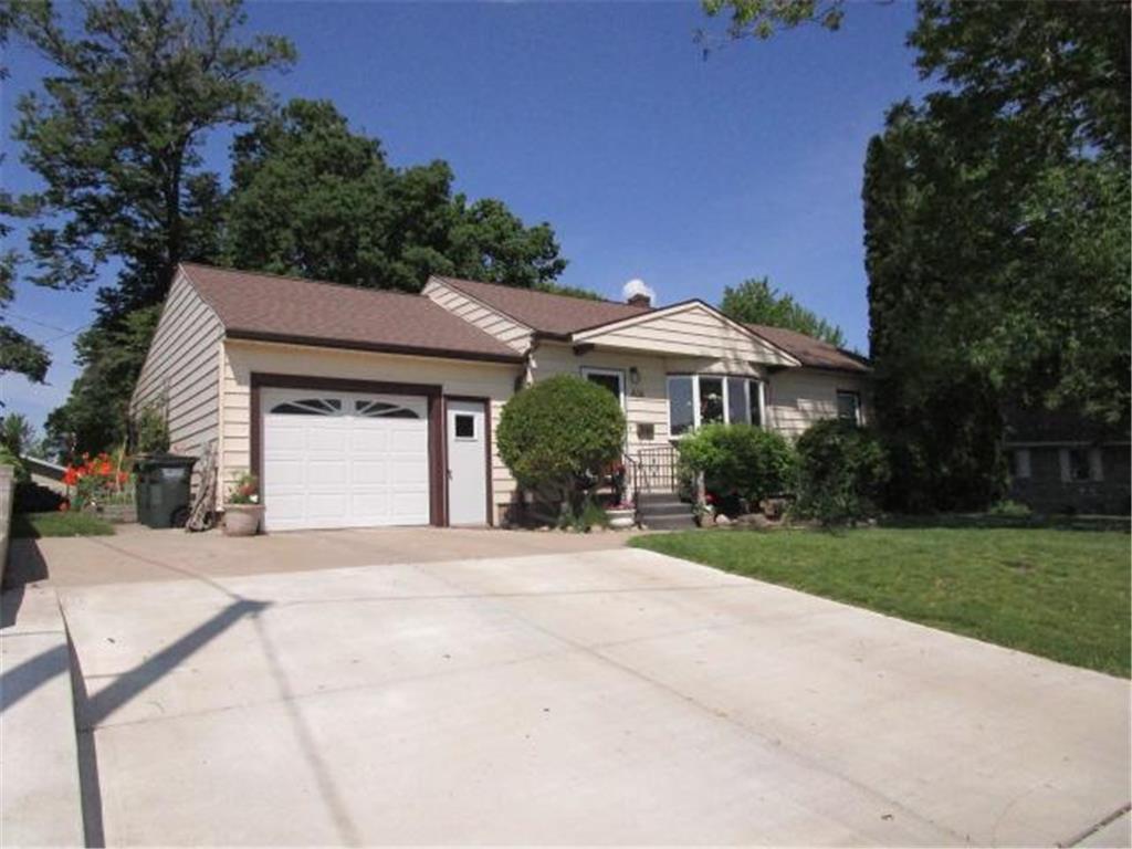 406 S Franklin Street, Glenwood, MN 56334 MLS 6214675 Edina Realty