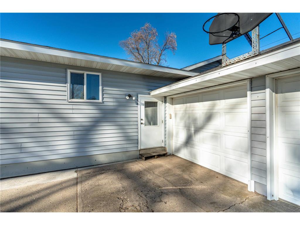 406 W Main Street Battle Lake MN 56515 6821056 image10