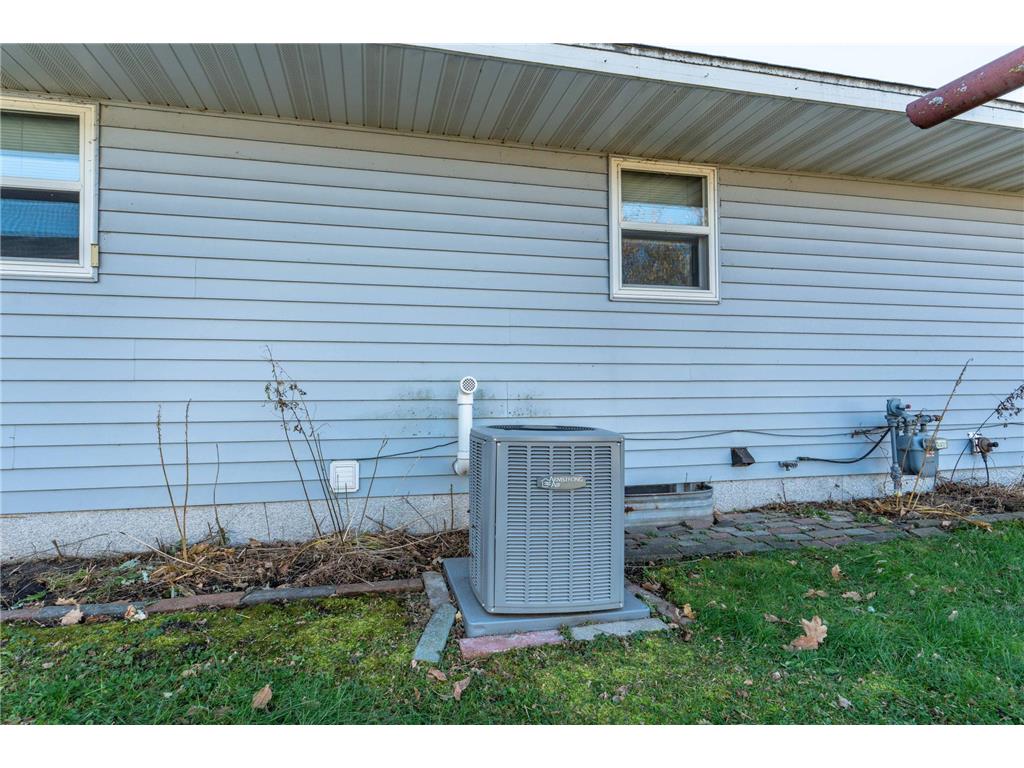 406 W Main Street Battle Lake MN 56515 6821056 image16