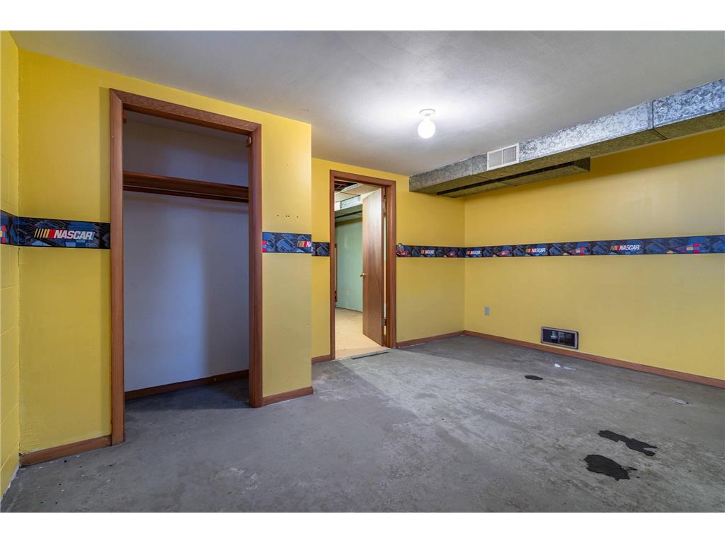 406 W Main Street Battle Lake MN 56515 6821056 image47